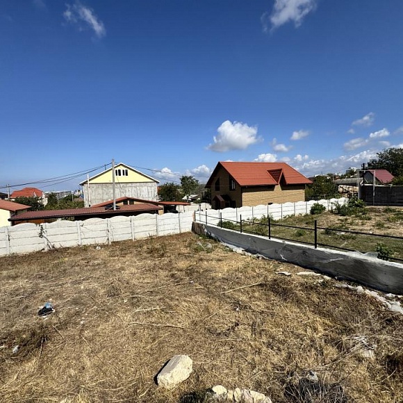 Участок в продажу