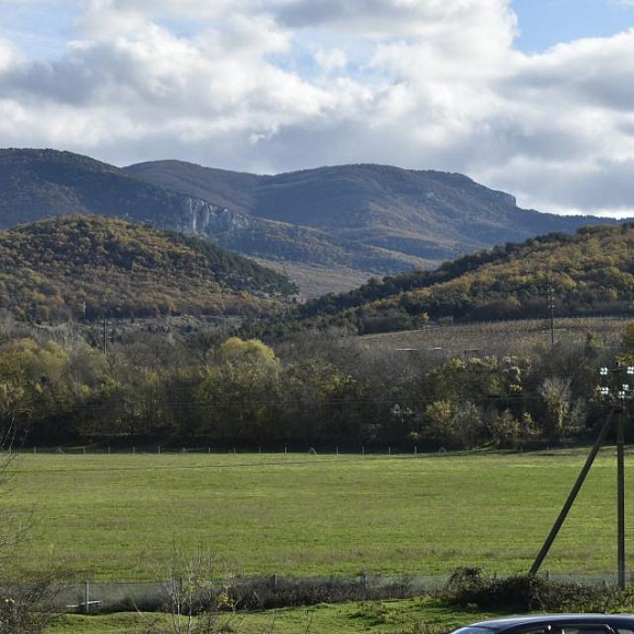 Участок в продажу