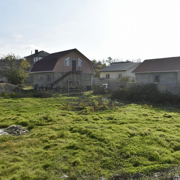 Участок в продажу